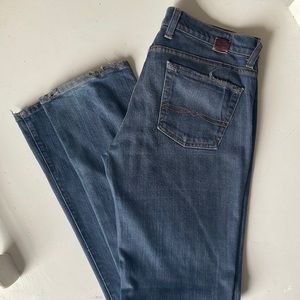 Lucky Brand straight leg - Size 28